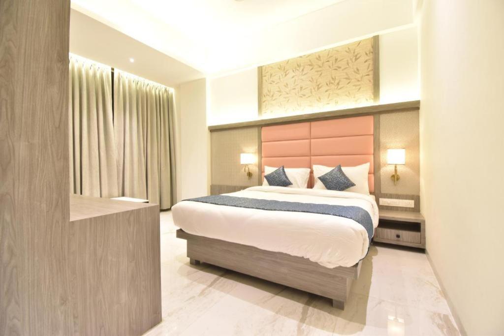Glitz Hotels La Dahlia - Premium Thane Zewnętrze zdjęcie